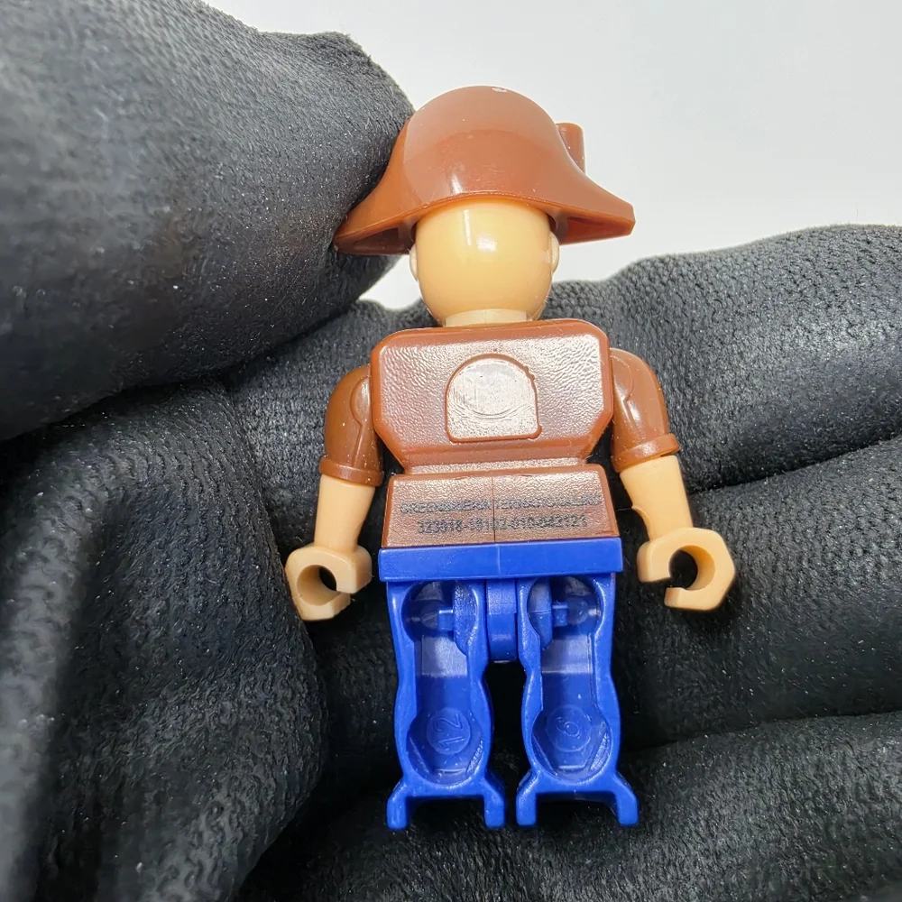 LEGO Pirate Mini Figure